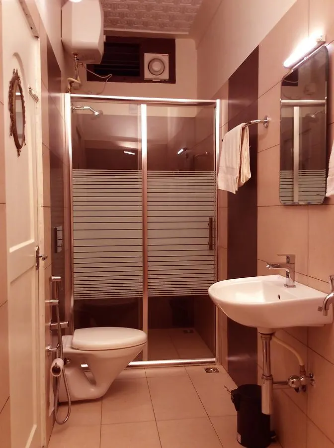 Bed & Breakfast Veda Vihar Homestay & Yoga Centre Kochi